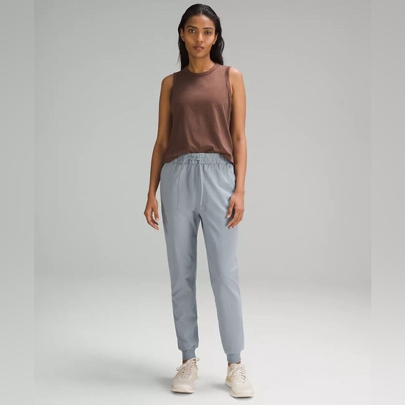 Lululemon Stretch High Rise Relaxed Fitting Jogger size 2 - Picture 2 of 12